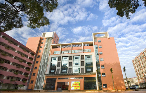 貴州省農業(yè)機電學校2021年招生計劃
