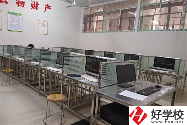 懷化成碩職業(yè)學校的地址在哪？有什么辦學特色？