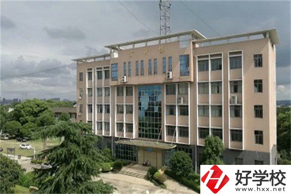 湘潭有哪些中專校風(fēng)環(huán)境好？下面3所值得一看!