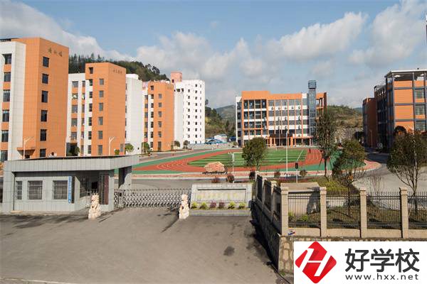 湘西有哪些學(xué)美發(fā)的中職學(xué)校？專業(yè)好就業(yè)嗎？