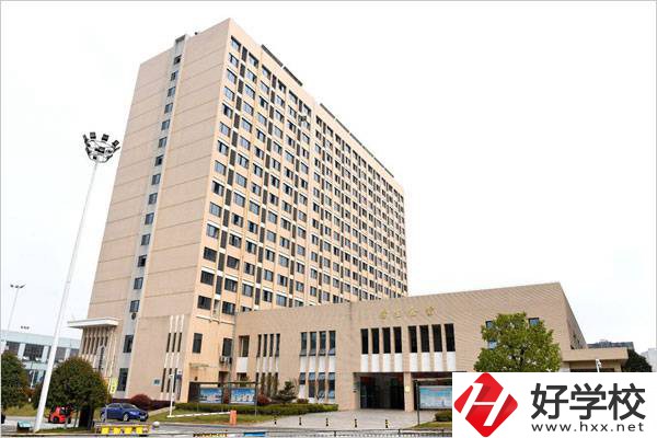 長沙財經(jīng)學校學生的就業(yè)率高嗎？