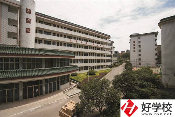 衡陽(yáng)市信息網(wǎng)絡(luò)工程學(xué)校有哪些專業(yè)？就業(yè)率高不高？