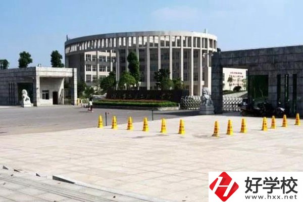 長沙醫(yī)衛(wèi)技校有哪些？辦學(xué)條件怎么樣？