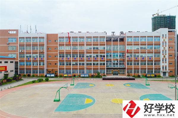 長沙醫(yī)衛(wèi)技校有哪些？辦學(xué)條件怎么樣？