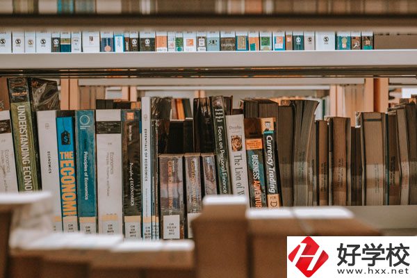 懷化市工業(yè)中等專(zhuān)業(yè)學(xué)校好不好？宿舍怎么樣？