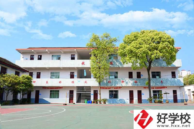 懷化市新華職業(yè)學(xué)校好不好？從這三點(diǎn)判斷