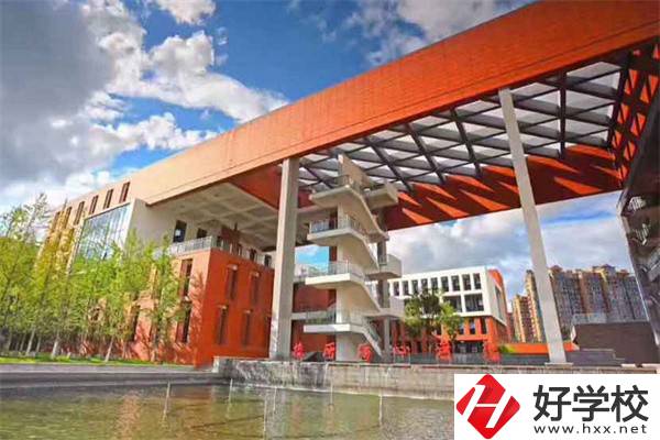 湖南工貿技師學院辦學條件怎么樣？設施設備好不好？