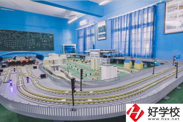 株洲軌道交通職業(yè)技術(shù)學(xué)校位置在哪里？乘車路線有哪些？