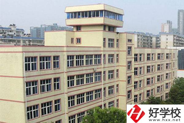 想在郴州上中專有什么比較好的學(xué)?？梢赃x擇？
