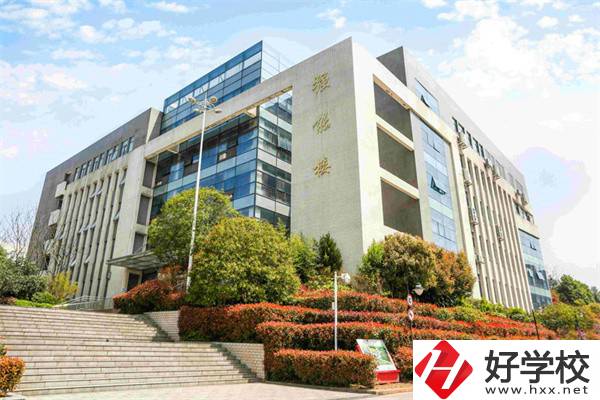 湖南省商業(yè)技師學(xué)院有哪些專業(yè)？就業(yè)率高不高？