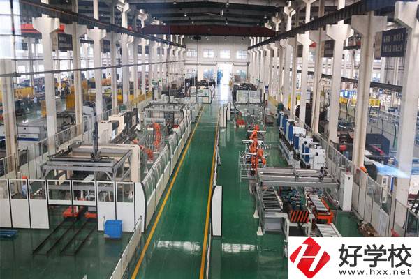 衡陽市蔡倫科技中等職業(yè)學(xué)校有哪些專業(yè)？辦學(xué)特色有哪些？