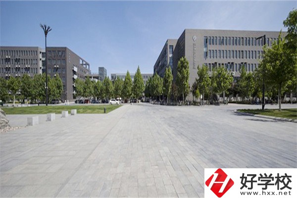 邵陽的中專學(xué)校有哪些好？什么人適合上中專？