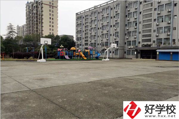 益陽電腦美術(shù)職業(yè)學(xué)校有什么特色專業(yè)？