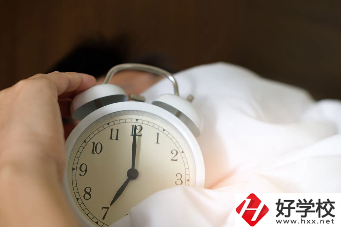 長(zhǎng)沙市岳麓區(qū)湘華職校就讀計(jì)算機(jī)專業(yè)怎么樣？