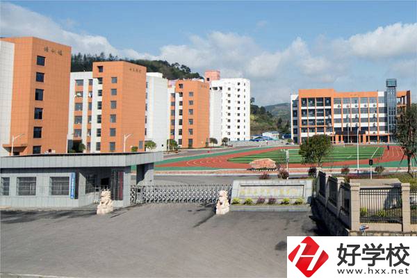 湘西州鳳凰縣有哪些中專學校？都有哪些專業(yè)？