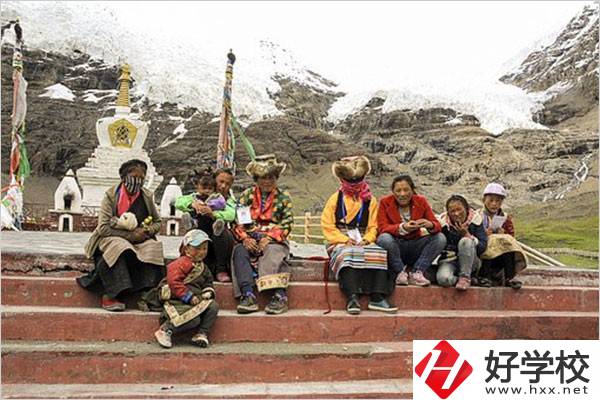 張家界少數(shù)民族加分政策是什么？中專升大專加分嗎？