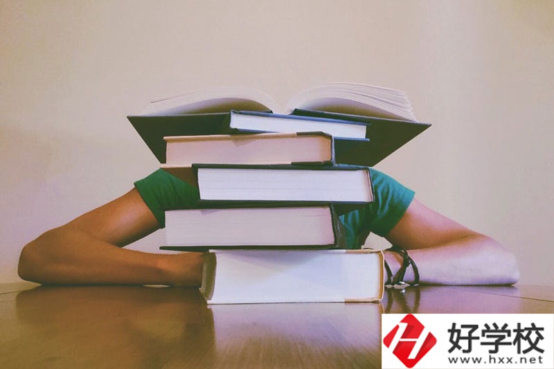 湘潭財經(jīng)職業(yè)技術(shù)學校怎么樣？專業(yè)都有哪些？