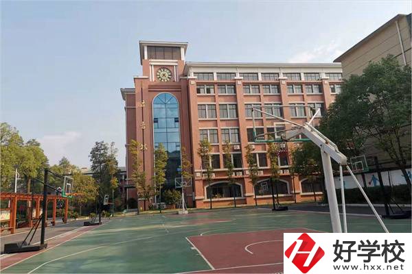 衡陽(yáng)市飛夢(mèng)職業(yè)中等專(zhuān)業(yè)學(xué)校教學(xué)樓