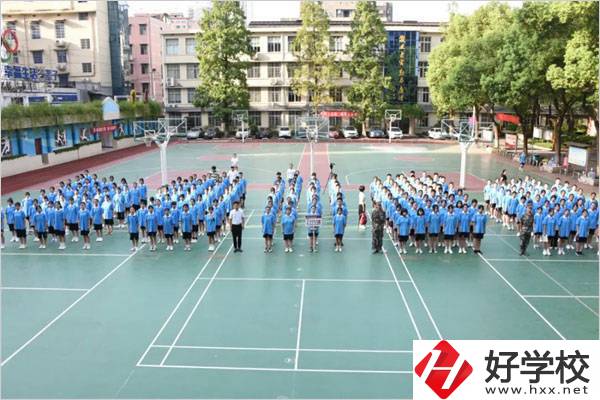 長沙財(cái)經(jīng)學(xué)校有五年制大專班嗎？能選什么專業(yè)？