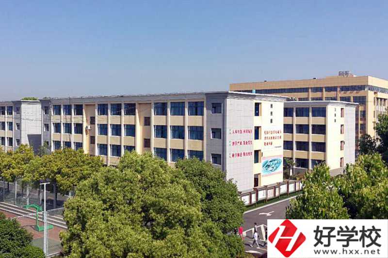平江縣職業(yè)技術(shù)學(xué)校有哪些專業(yè)？推薦這個(gè)專業(yè)！