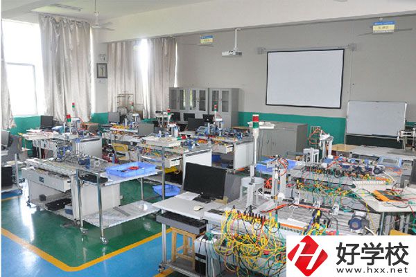懷化工業(yè)中等專業(yè)學(xué)校值得去讀嗎？開設(shè)有哪些專業(yè)？