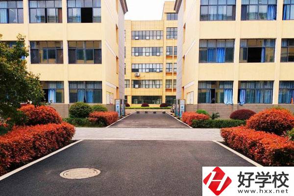 岳陽市平江縣最好的中職學(xué)校是哪一所？