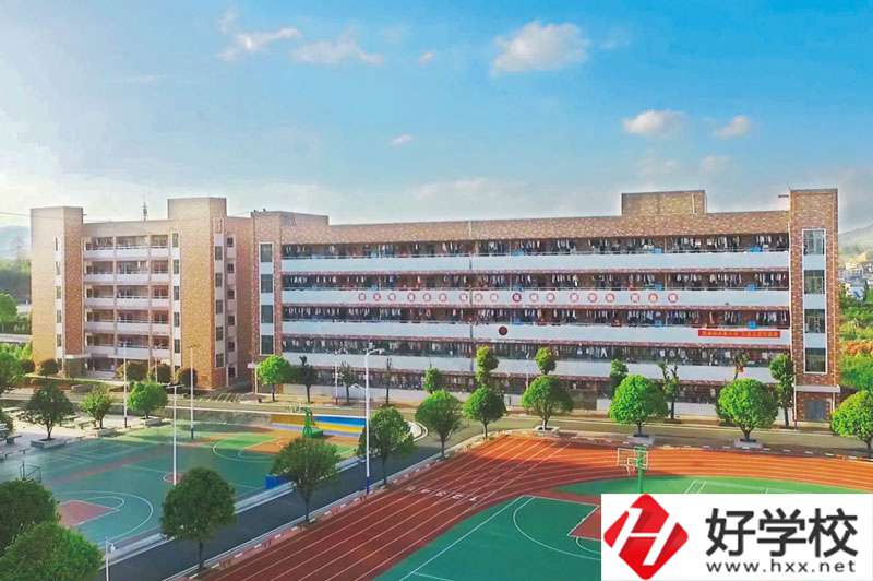 武岡市職業(yè)中專學(xué)校怎么樣？值得報考嗎？
