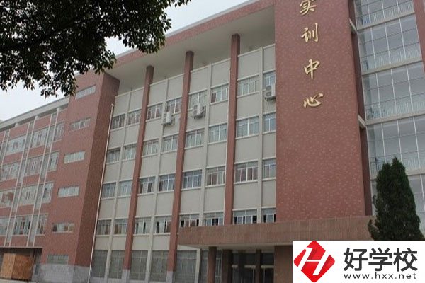 岳陽市高級(jí)技工學(xué)校怎么樣，開設(shè)了哪些招生專業(yè)？