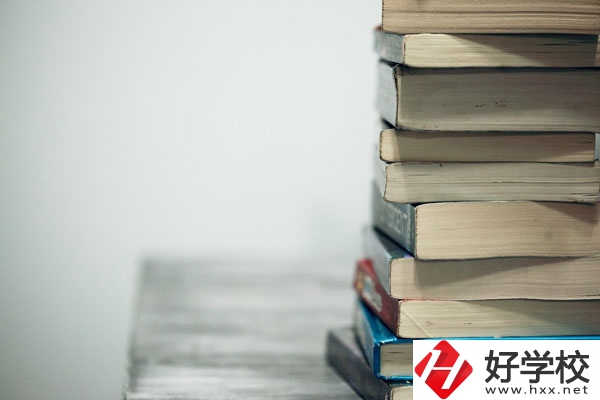 湖南耒陽師范有什么專業(yè)？學(xué)費貴不貴？