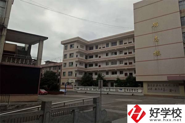 湘西民族女子中等職業(yè)學(xué)校有哪些專業(yè)？招生要求高嗎？