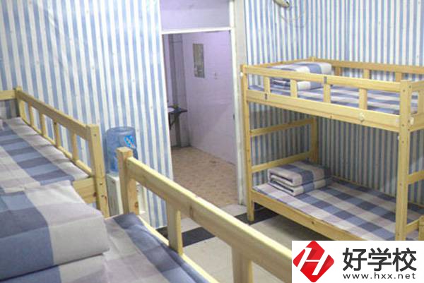 湖南長沙藝術學校宿舍環(huán)境怎么樣？有哪些優(yōu)勢？
