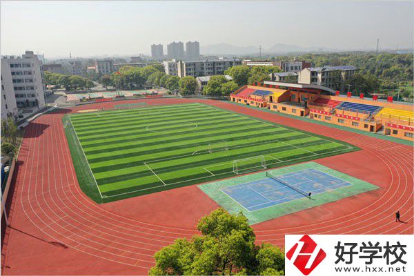 長沙市望城區(qū)職業(yè)中等專業(yè)學(xué)校的師資力量如何？