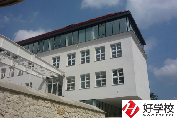 郴州市理工職業(yè)技術(shù)學(xué)校怎么樣？有哪些辦學(xué)特色？