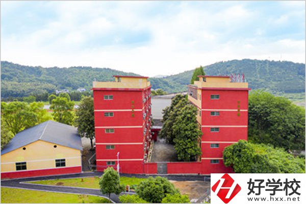 郴州中大高科職業(yè)技術(shù)學(xué)校有哪些重點(diǎn)專業(yè)？好就業(yè)嗎？