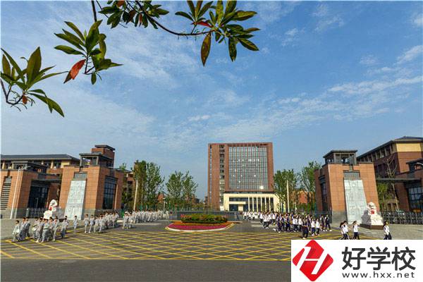 常德汽車機(jī)電學(xué)校的學(xué)校設(shè)施怎么樣？就業(yè)前景如何？