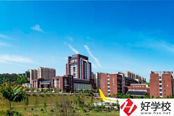 張家界航空工業(yè)職業(yè)技術學院教學樓