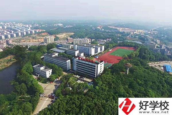 想在湘潭地區(qū)讀技工學(xué)校，推薦這所學(xué)校？