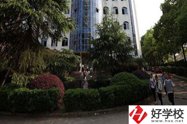 湖南有藝術(shù)類職校嗎？學(xué)費(fèi)貴不貴？