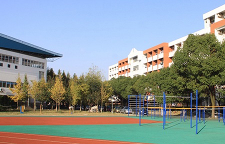 峨眉山市龍池鎮(zhèn)職業(yè)中學