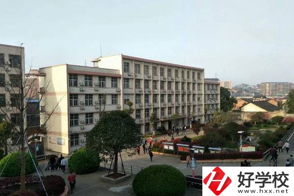 湖南有學服裝設計與工藝專業(yè)的職校嗎？就業(yè)情況如何？