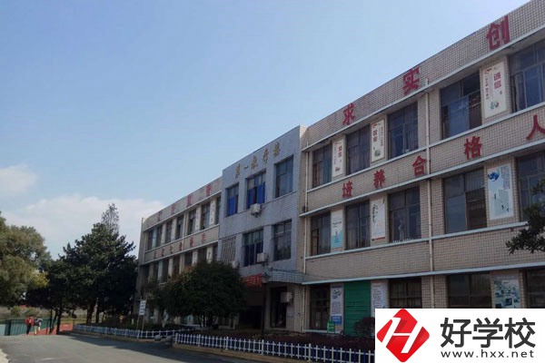 東安縣職業(yè)中專(zhuān)學(xué)校好不好？宿舍怎么樣？