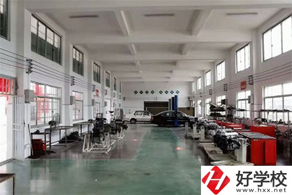婁底市最好的公辦中專是哪所？有什么辦學(xué)特色？