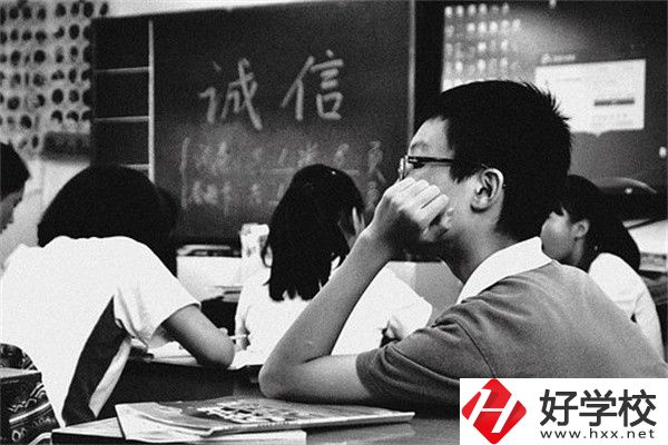 湖南中專該如何擇校？有什么報(bào)名流程？