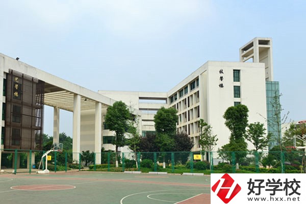 長沙有開設學前教育專業(yè)的職校嗎？招生要求高嗎？