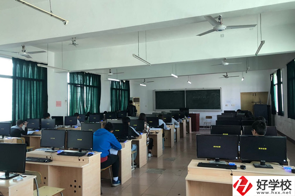 株洲鐵路機電職業(yè)技術學校值得選嗎？