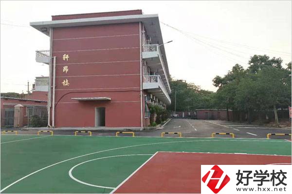 開元職業(yè)技術學校的優(yōu)點有哪些？