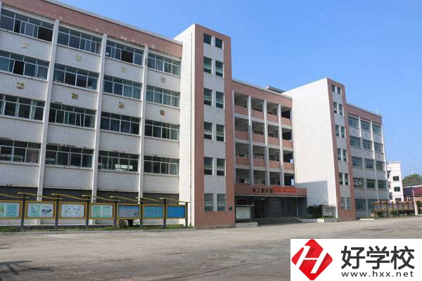 邵陽有適合男生學習的專業(yè)嗎？有什么學校推薦？