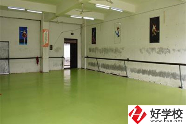 張家界旅游學(xué)校怎么樣？有哪些辦學(xué)優(yōu)勢(shì)？