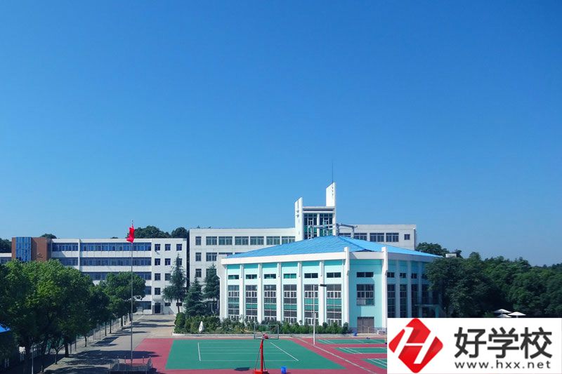 岳陽中岳經(jīng)貿(mào)職業(yè)技術(shù)學(xué)校怎么樣？有哪些辦學(xué)特色？