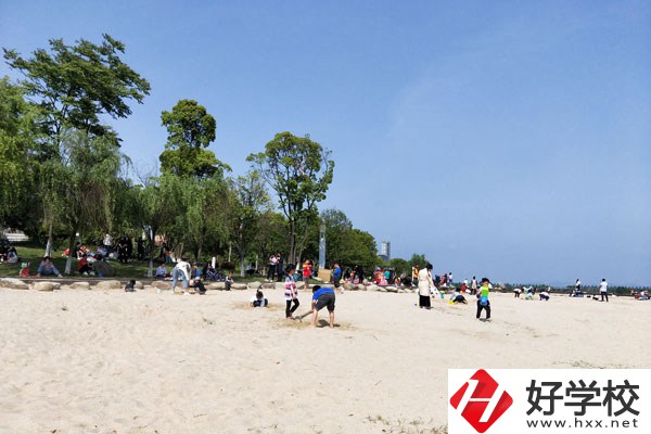 婁底有哪些公辦中職學(xué)校？10所婁底公辦中職學(xué)校簡(jiǎn)介